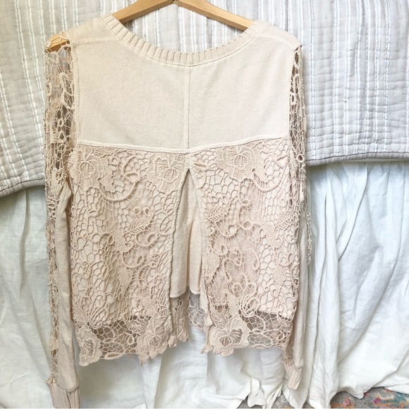 Free people crochet lace top with split back - Picture 5 of 13
